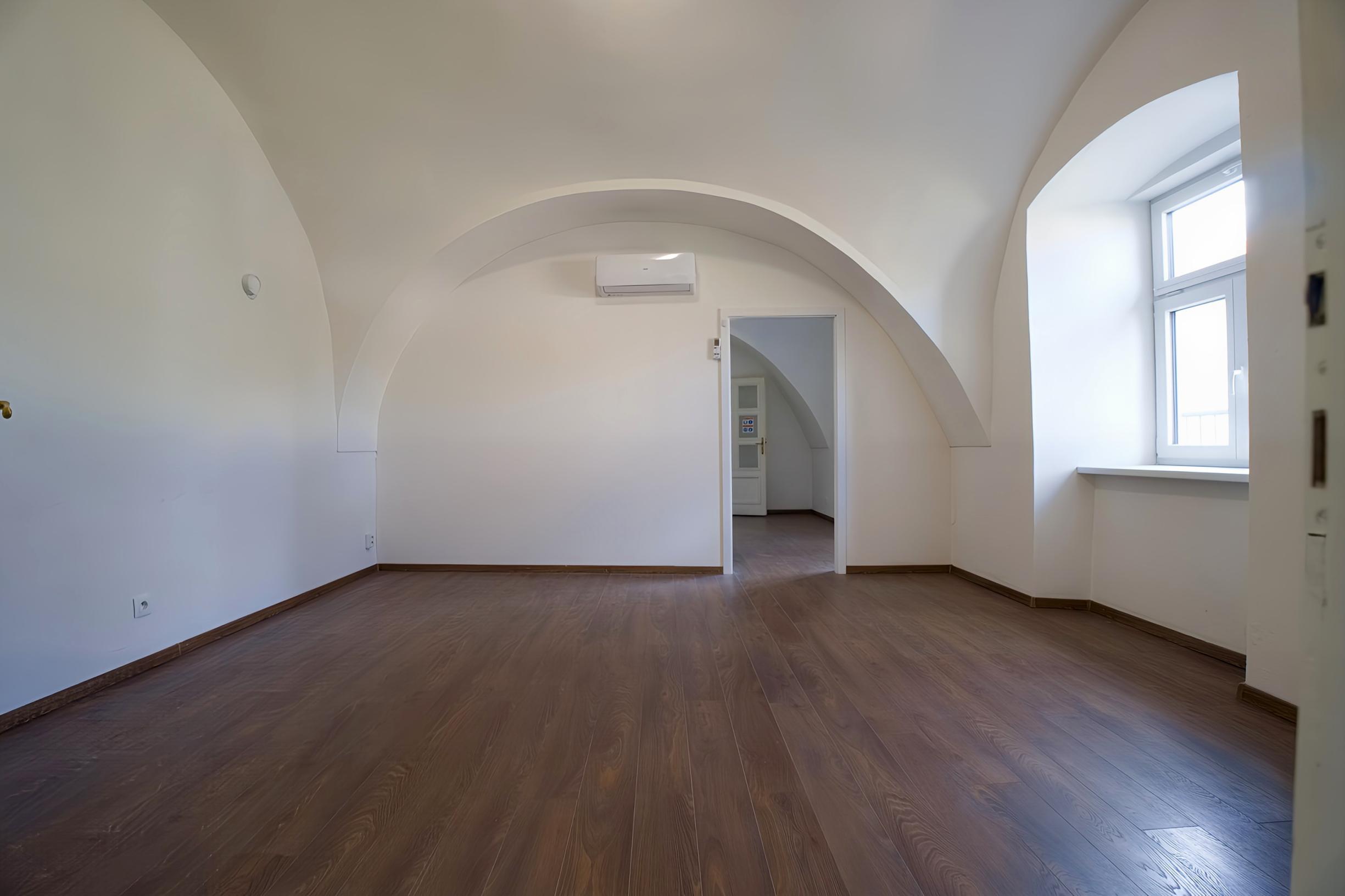 NÁJOM! Priestory v historickom dome (51 m2), centrum Levoča