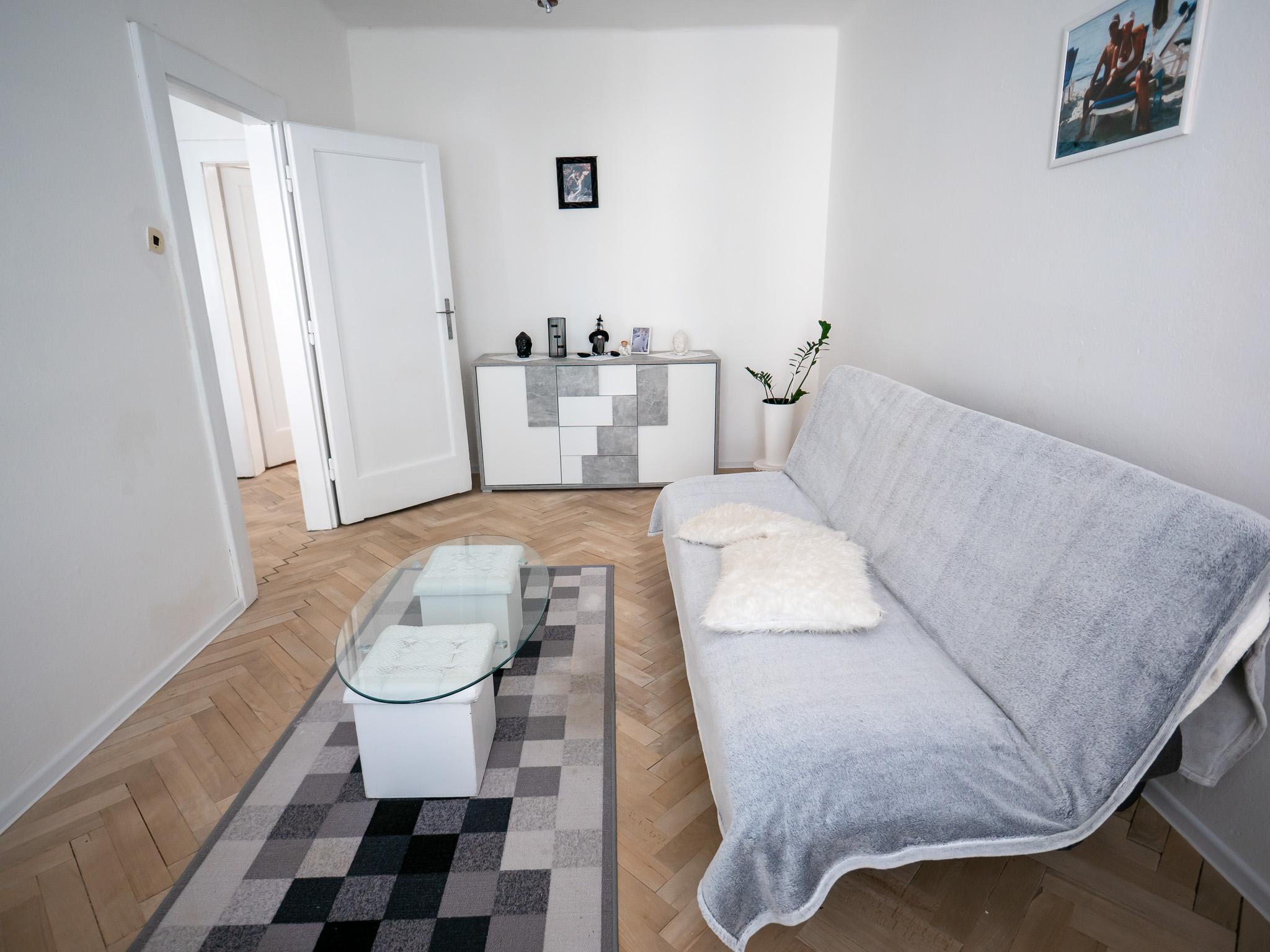 3-izbový, nadštandardne veľký byt s balkónom -  Krompachy