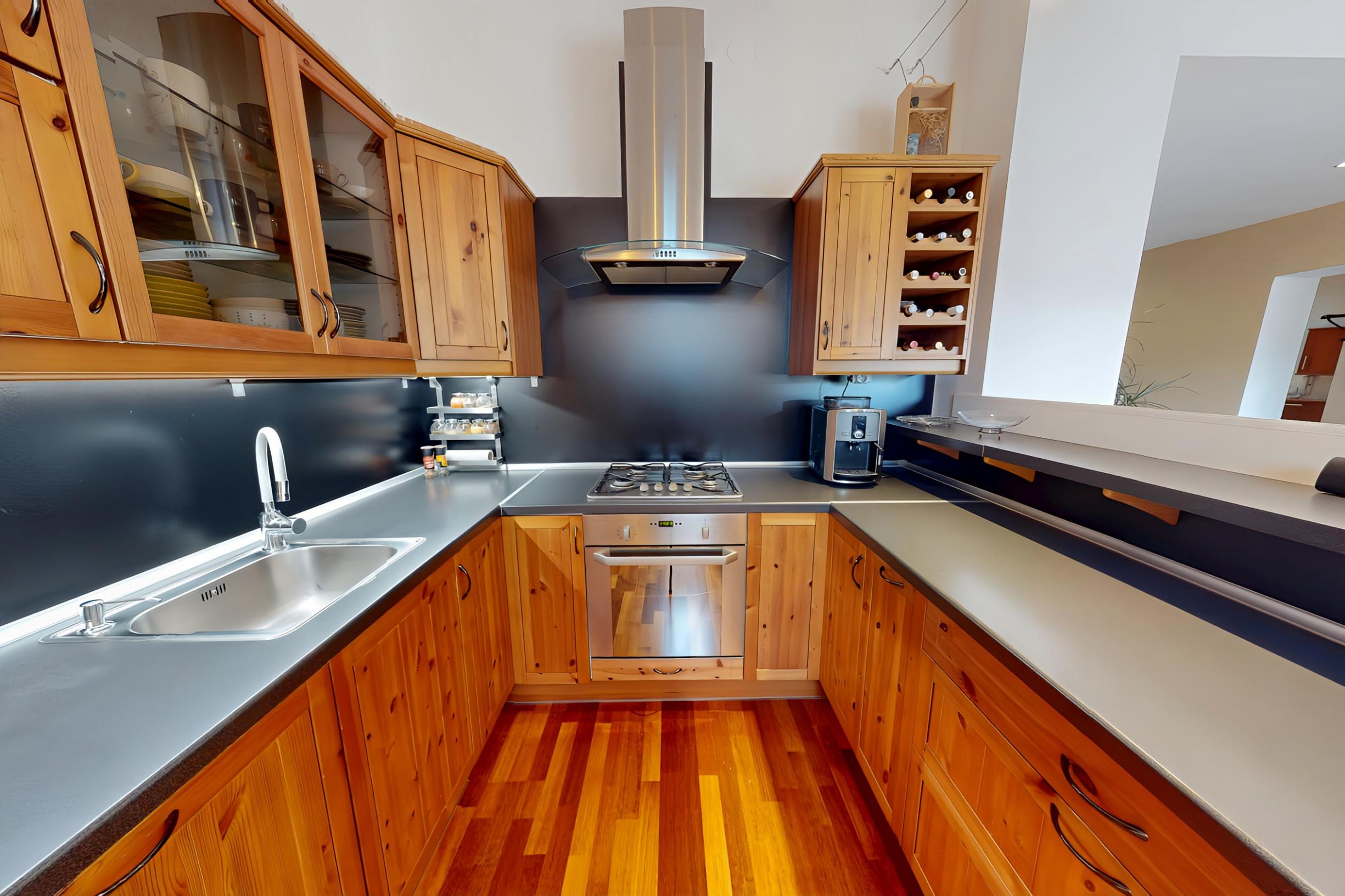 Atraktívny 4-izbový podkrovný byt (120 m2) s terasou Sp. Nová Ves