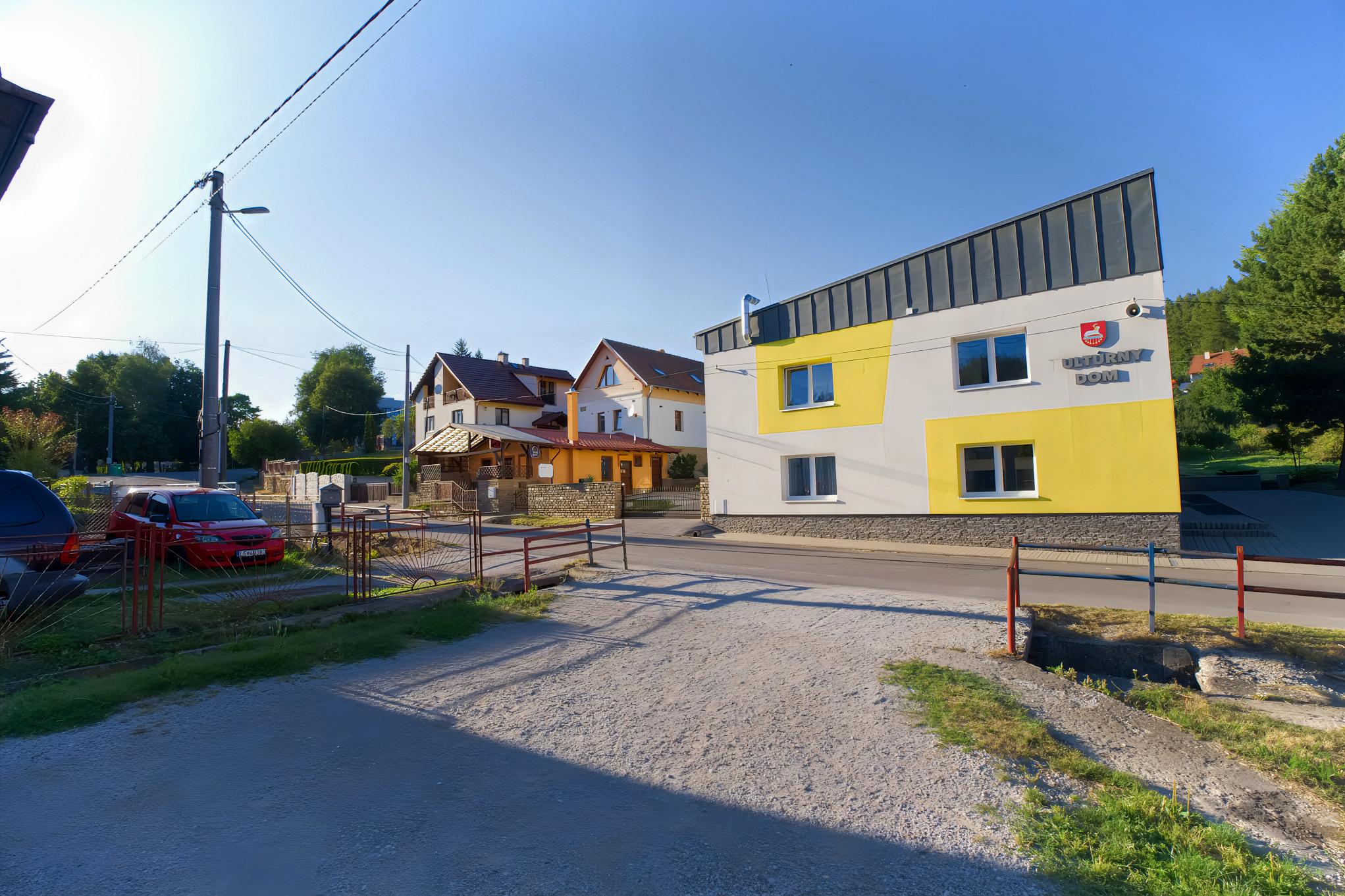 Stavebný pozemok (1 251 m²) s IS, dvojitým prístupom a výhľadom, Dravce