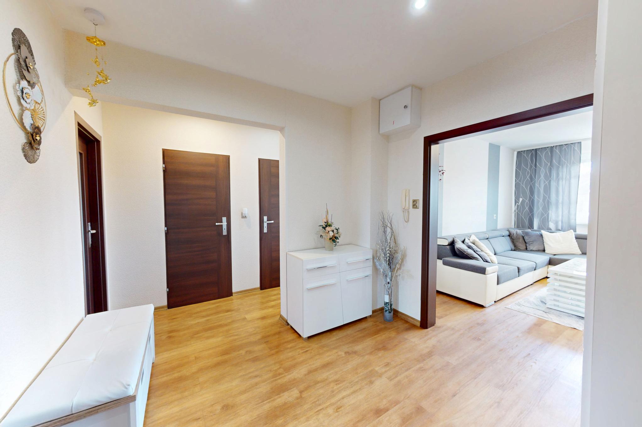 Byt 3+1 (73 m2) s loggiou sídl. Západ I. SNV