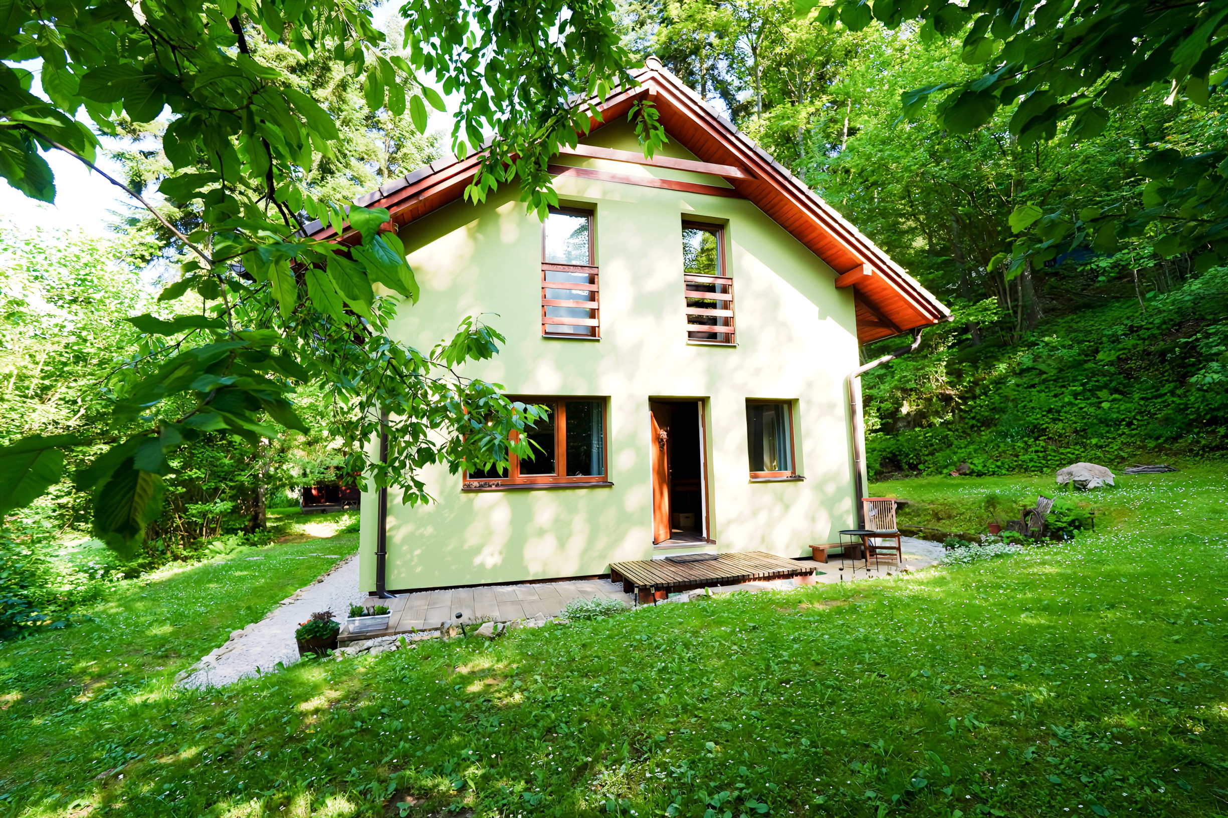 Novostavba chata v Slovenskom raji, Čingov. Celoročné bývanie v prírode