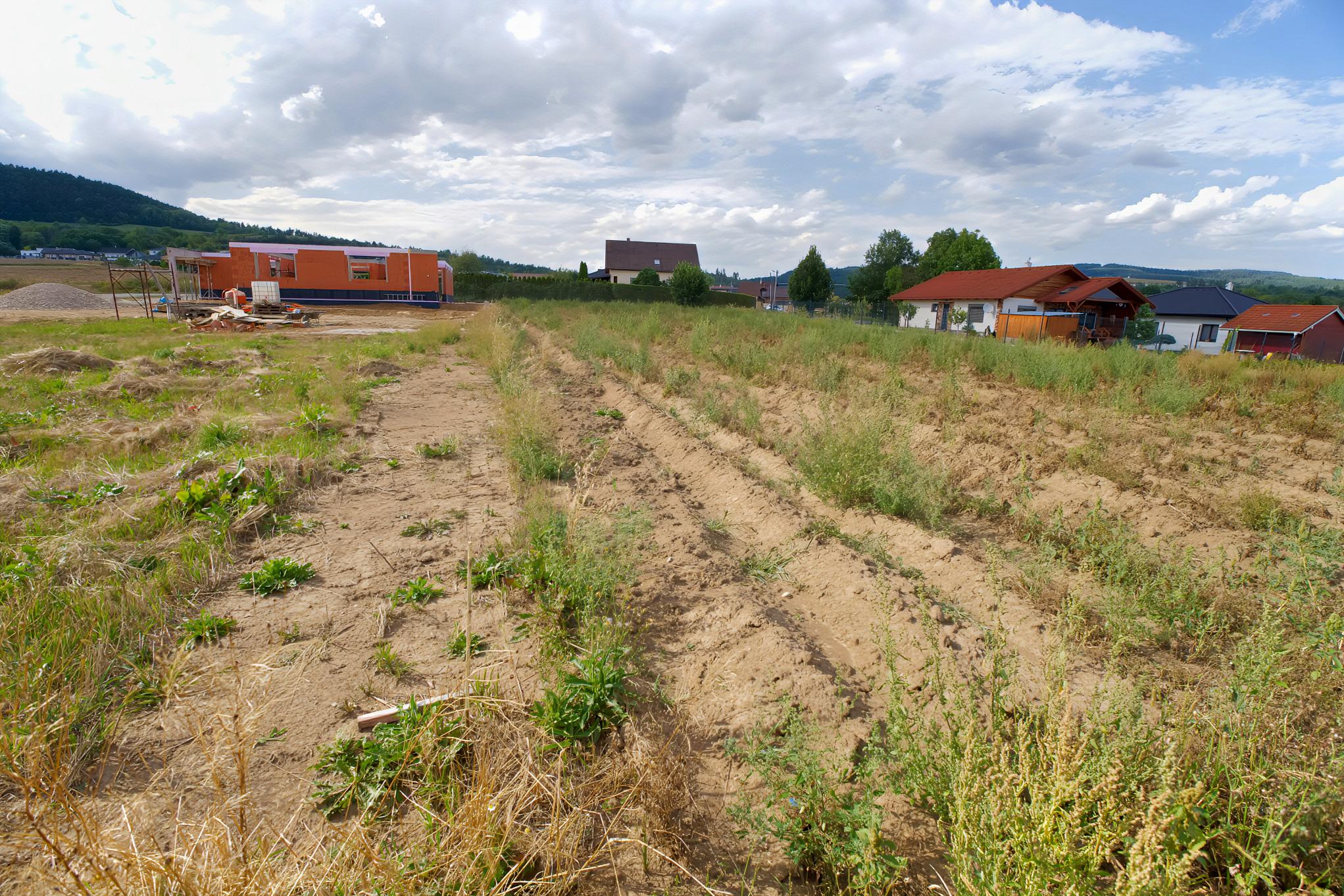 Stavebný pozemok (1 447 m²) rovinatý, s výhľadmi, Spišský Hrhov