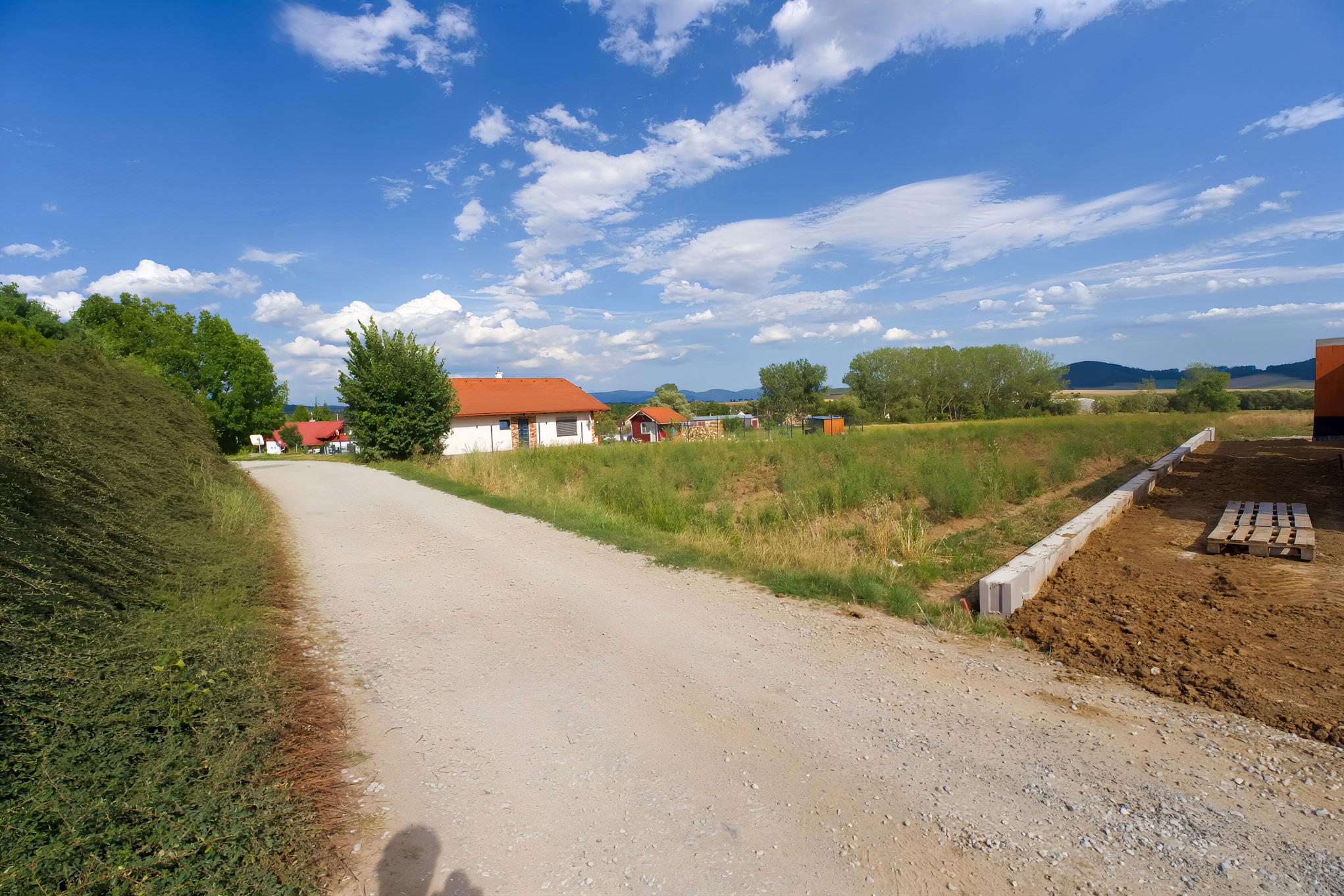 Stavebný pozemok (1 447 m²) rovinatý, s výhľadmi, Spišský Hrhov