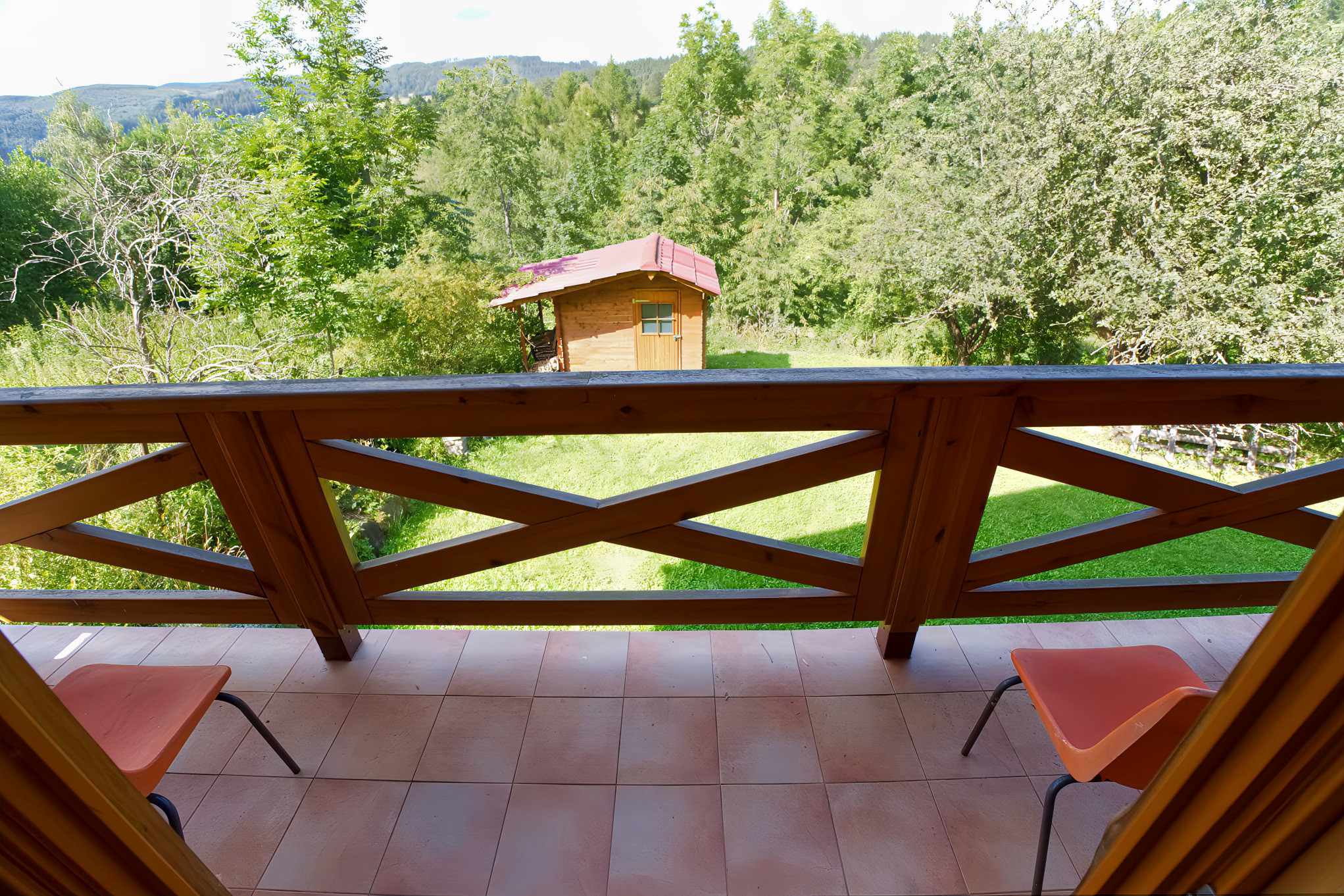 Zrubová chata – novostavba (907 m²), Závada, Levočské vrchy