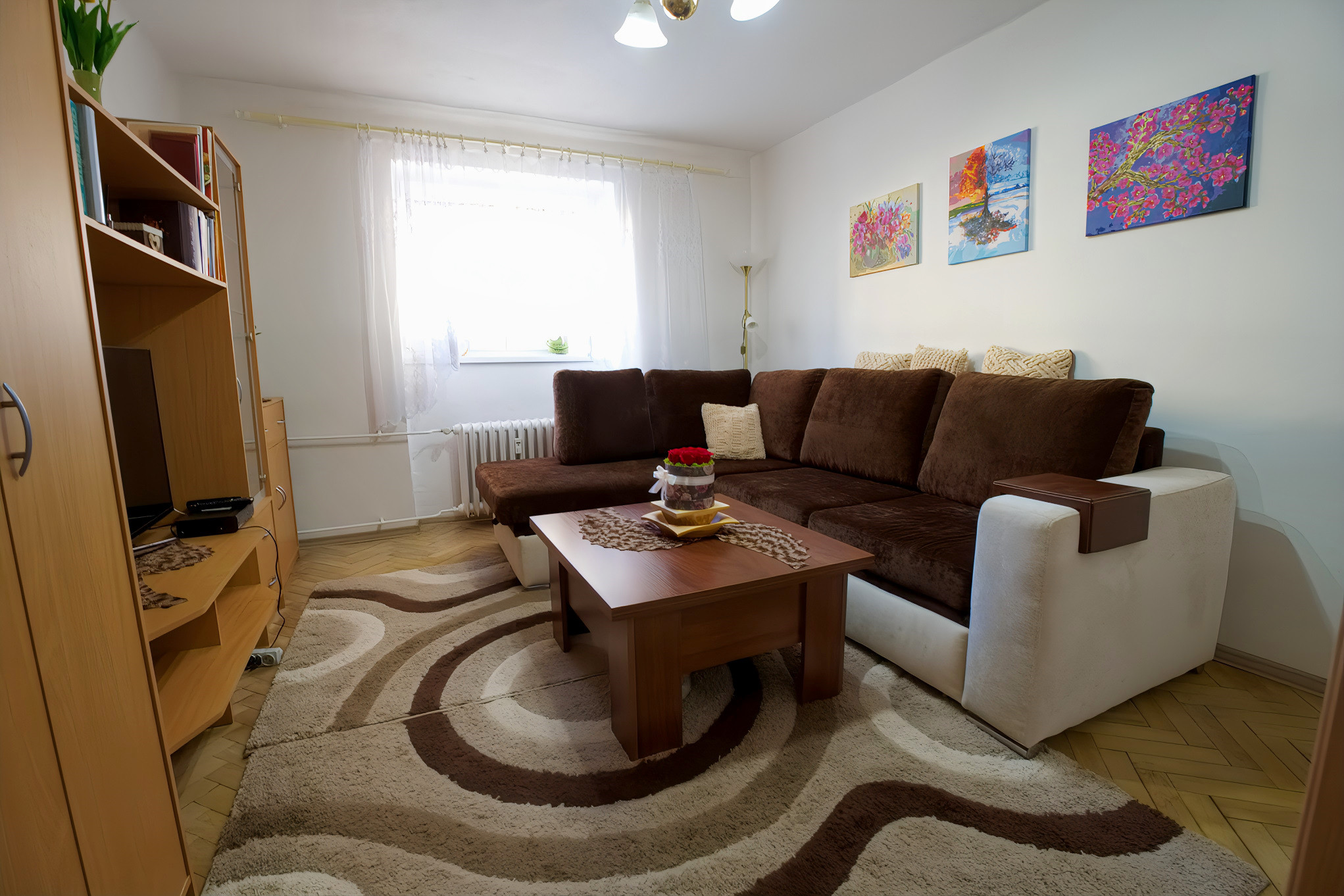 Byt 2+1 (56 m²) s pivnicami, tehlový dom, centrum Spišskej Novej Vsi