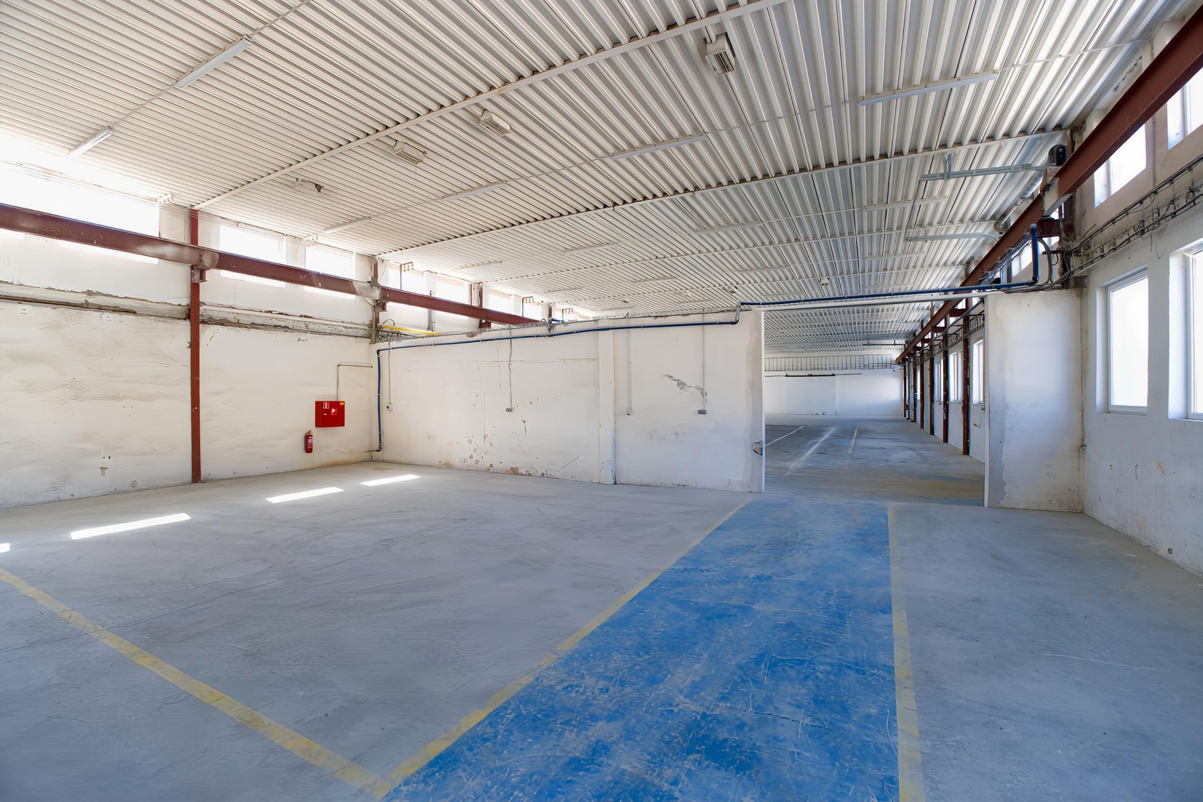 NA PRENÁJOM! Rekonštruovaná výrobná hala 800 m² Spišská Nová Ves
