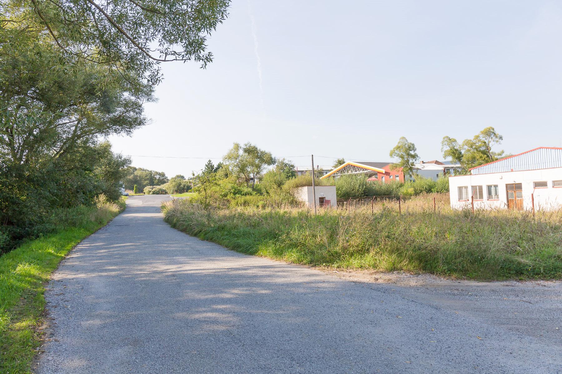 PRENÁJOM! Hala (702 m2) podnikateľský areál pri diaľnici Levoča