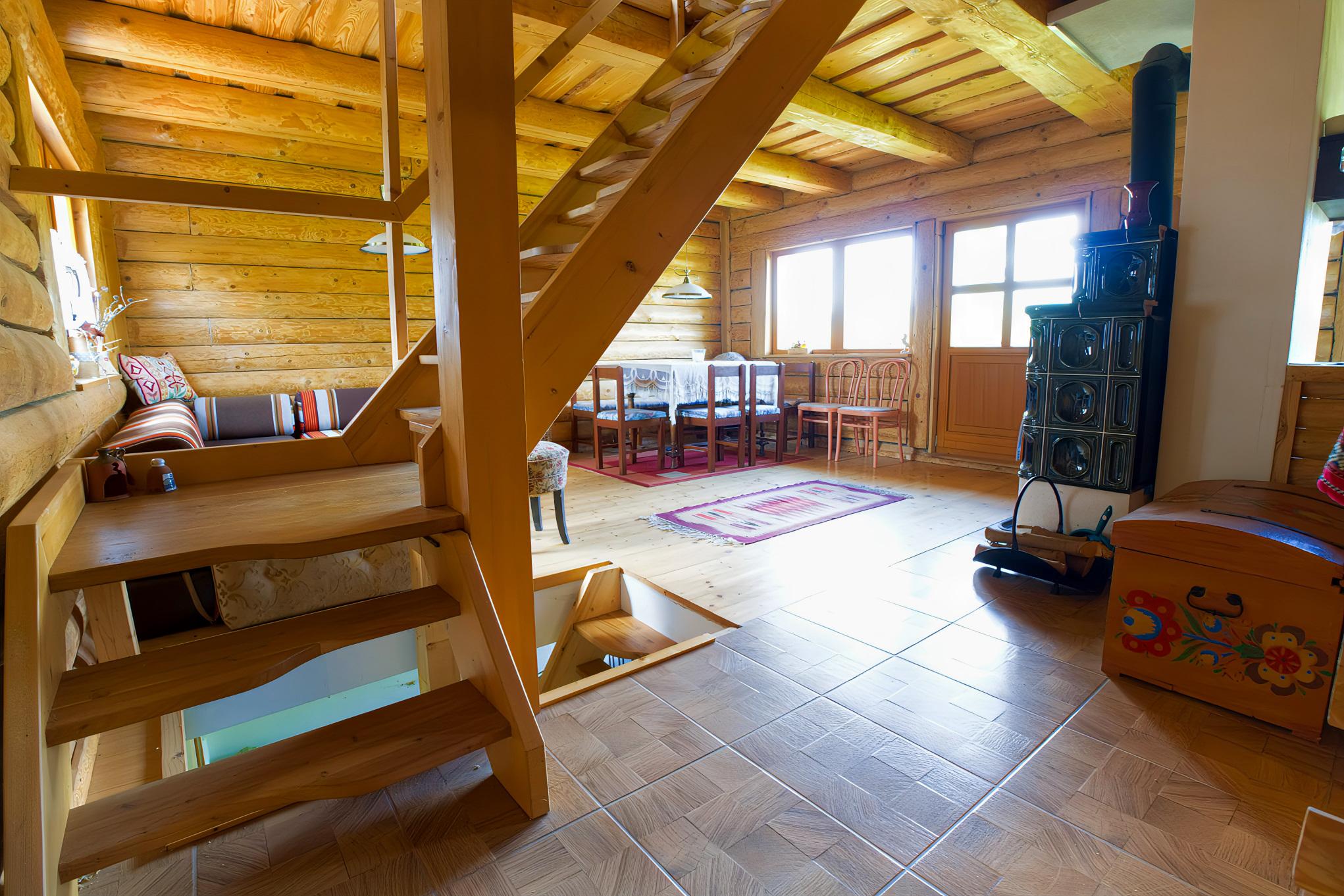 Zrubová chata – novostavba (907 m²), Závada, Levočské vrchy