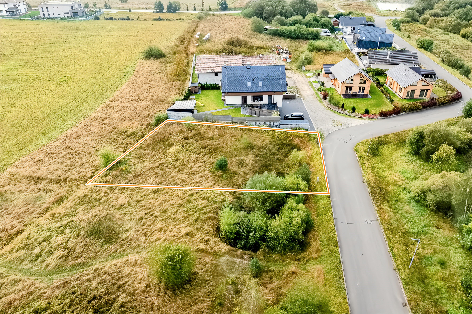 Stavebný pozemok (644 m²) s výhľadom na Tatry pri golfe, Veľká Lomnica