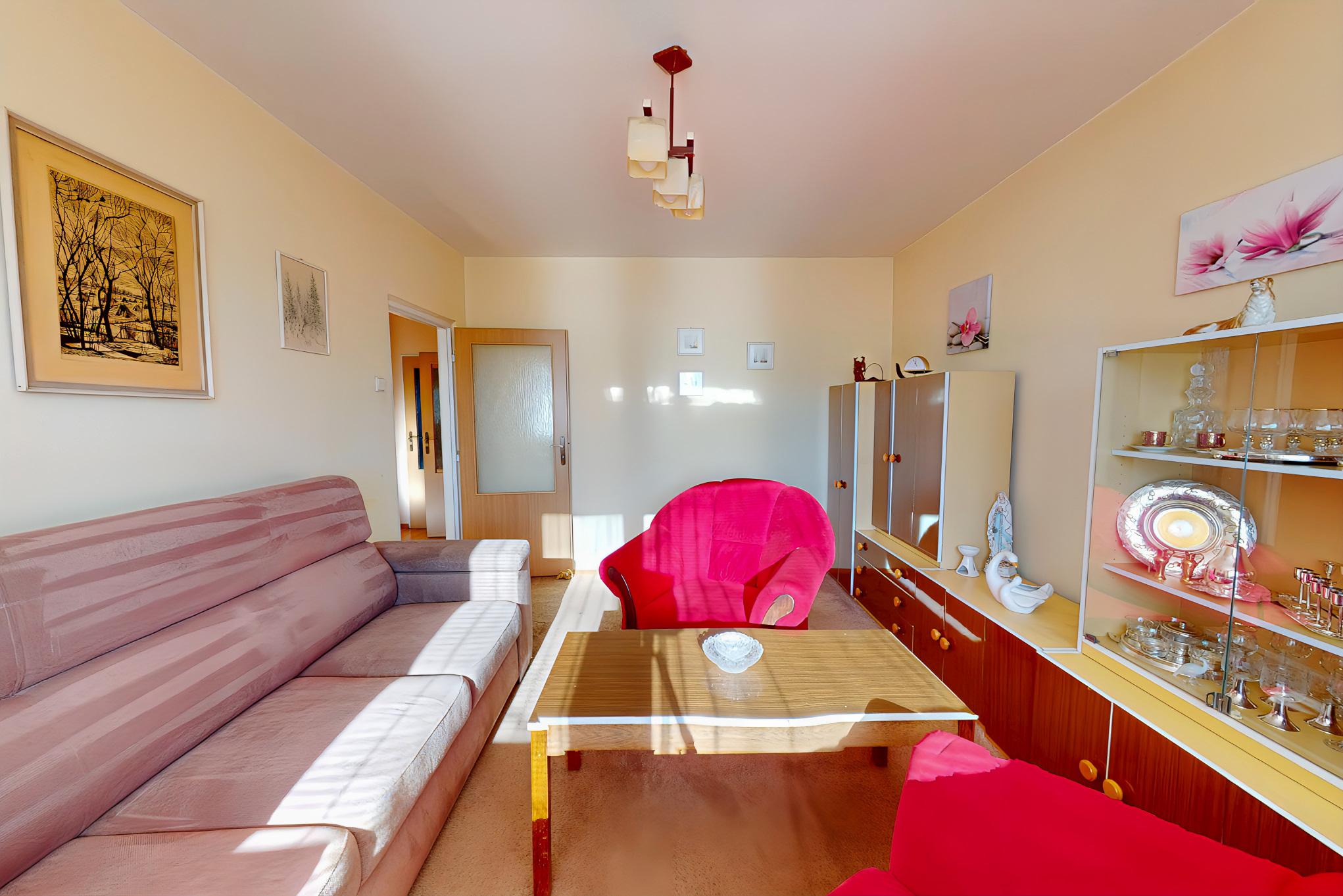 Byt 2+1 (56 m2) s balkónom, Dubová ul.Sp. Nová Ves