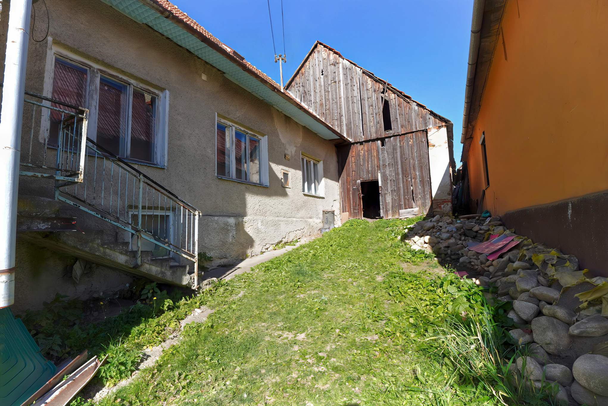 Rodinný dom (828 m²) s hospodárskou budovou, podtatranská obec Važec