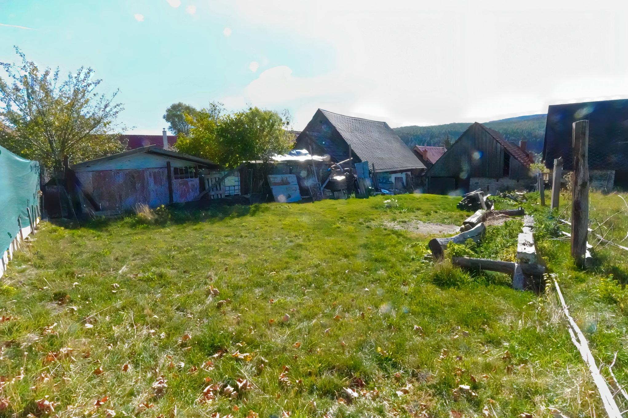 Rodinný dom (828 m²) s hospodárskou budovou, podtatranská obec Važec