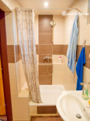 Chalupa s výhľadom na Levočské vrchy