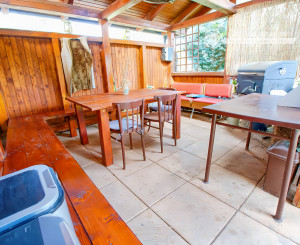 Rodinný dom (654 m2), garáž, altánok, záhrada Smižany