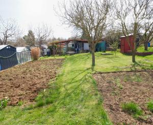 Záhrada s chatkou ( 282 m2) sídl. Mier Spišská Nová Ves