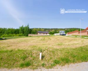 Stavebný pozemok 692 m2 s výhľadom na hrad Spišský Hrhov