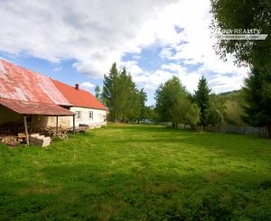 Chalupa s veľkým pozemkom (1890 m2) Torysky Lev. vrchy