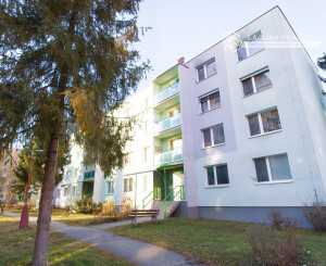 Byt 3+1 (71 m2) s loggiou, ul. Dubová Sp. Nová Ves