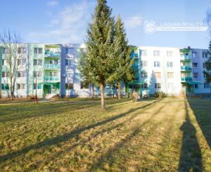 Byt 3+1 (71 m2) s loggiou, ul. Dubová Sp. Nová Ves