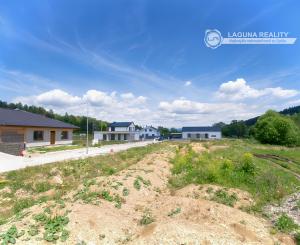 TOP PONUKA! Stavebný pozemok (1399 m2) Spišská Nová Ves