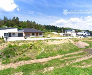 TOP PONUKA! Stavebný pozemok (1399 m2) Spišská Nová Ves