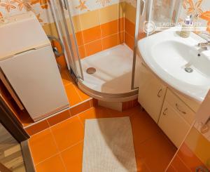 REZERVOVANÝ ! Byt 1+1 (35 m2) s loggiou, sídl. Tarča Sp. Nová Ves