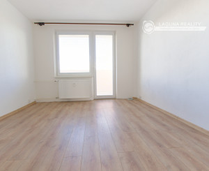 Byt 3+1 (72 m2) s loggiou, ul. Javorová sídl. Tarča SNV