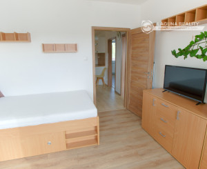 Byt 3+1 (72 m2) s loggiou, ul. Javorová sídl. Tarča SNV