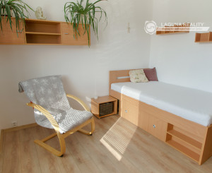 Byt 3+1 (72 m2) s loggiou, ul. Javorová sídl. Tarča SNV