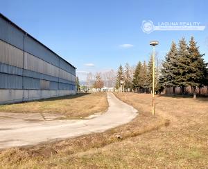 ZNÍŽENÁ CENA! Podnikateľský areál (3,3 ha) neďaleko Košíc