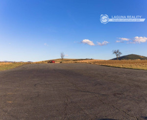 Atraktívny pozemok na podnikanie (3 ha) pri Klčove