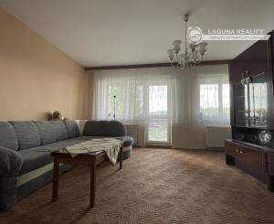 Tehlový byt 3+1 (124,5m) so záhradou a garážou, Markušovce