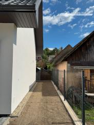 FINALIZUJEME ! Na predaj 3 a 4 -izbové byty v Danišovciach