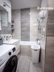 3-izbový, nadštandardne veľký byt s balkónom -  Krompachy