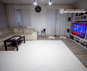 3-izbový, nadštandardne veľký byt s balkónom -  Krompachy