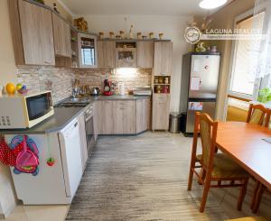 Byt 2+1 (59 m2) s balkónom na sídl. Mier v Sp. Novej Vsi