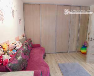 Byt 2+1 (59 m2) s balkónom na sídl. Mier v Sp. Novej Vsi