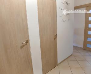 Byt 2+1 (59 m2) s balkónom na sídl. Mier v Sp. Novej Vsi