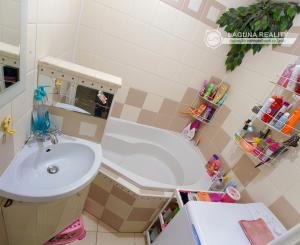 Byt 2+1 (59 m2) s balkónom na sídl. Mier v Sp. Novej Vsi