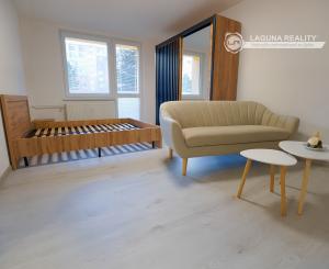 PRENÁJOM! Byt 1+1 (44 m2) s dvomi loggiami, sídl. Tarča v Sp. N. Vsi