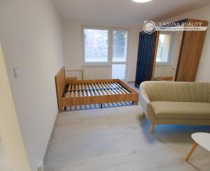 PRENÁJOM! Byt 1+1 (44 m2) s dvomi loggiami, sídl. Tarča v Sp. N. Vsi