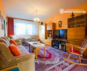 Byt 4+1 (82 m2) s loggiou, sídl. Mier Sp. Nová Ves