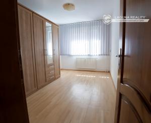 Byt 3+1 (66 m2) s loggiou, sídl. Západ I v Spišskej Novej Vsi