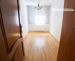 Byt 3+1 (66 m2) s loggiou, sídl. Západ I v Spišskej Novej Vsi