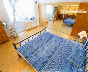 Rodinný dom s krásnou záhradou (922 m2) Markušovce pri SNV