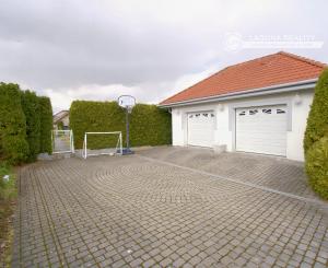 Rodinný dom s krásnou záhradou (922 m2) Markušovce pri SNV