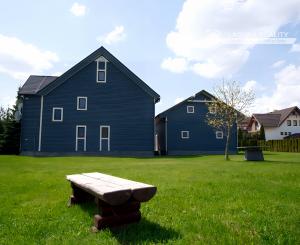 Multifunkčný dom s veľkým pozemkom (1656 m2) Veľká Lomnica