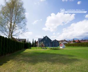 Multifunkčný dom s veľkým pozemkom (1656 m2) Veľká Lomnica