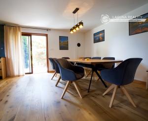 Multifunkčný dom s veľkým pozemkom (1656 m2) Veľká Lomnica